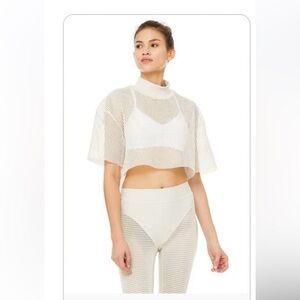 Alo yoga two piece bone colored workout/yoga/ lounge pants and top in size xs